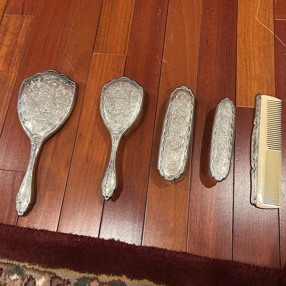 Vintage 800 Silver 5 Piece Vanity Set Comb Brushes and Mirror - Picture 7 of 14